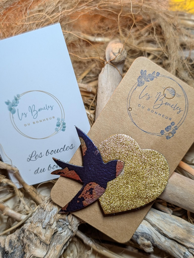 Broche coeur hirondelle marine dorée b006