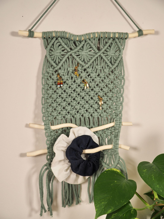 Suspension bijoux LIANA 