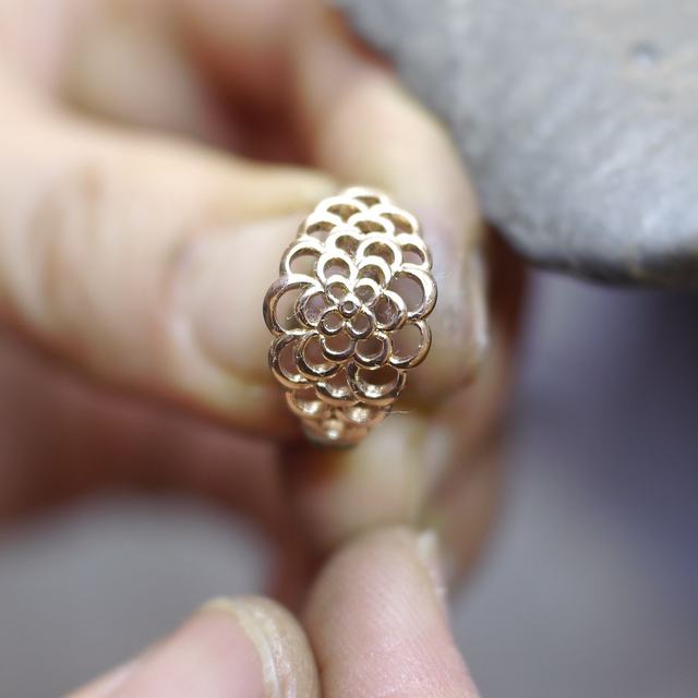 Bague « Floraison Éternelle » or18k