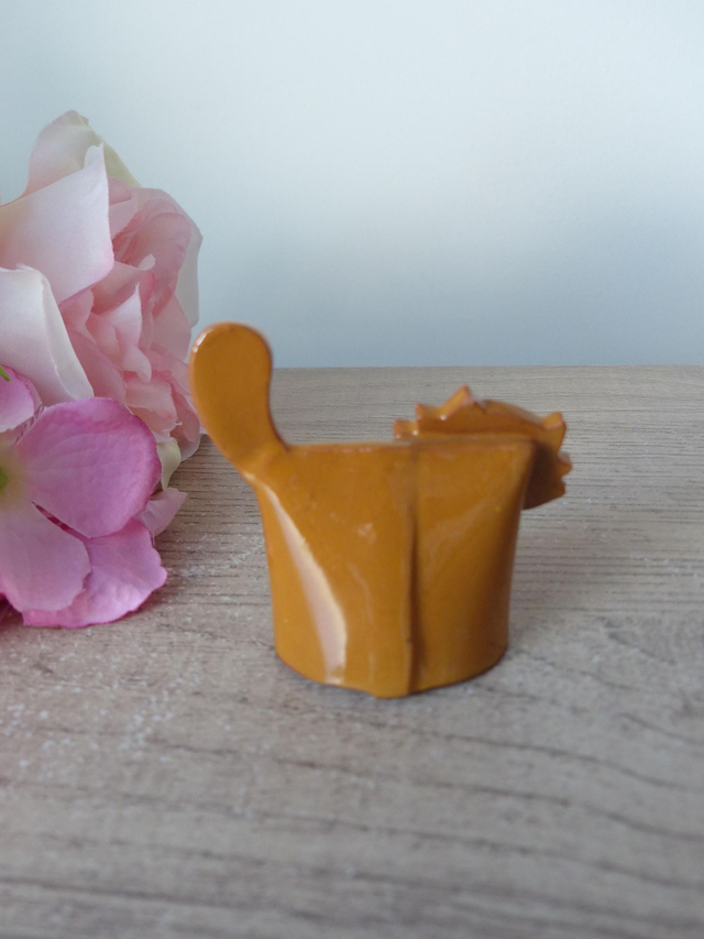 Petite cloche en forme de chat – Poterie unique pour déco ou collection - Chat décoratif pour maison - Clochette chat céramique artisanale