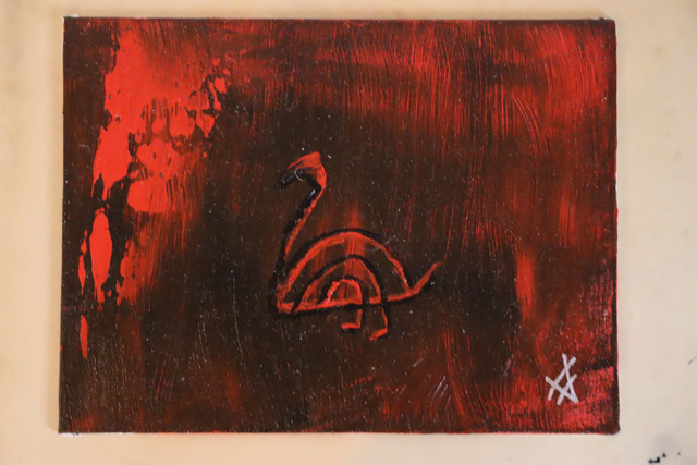 Hand painted Veresi Swan by Vermilia (See image)