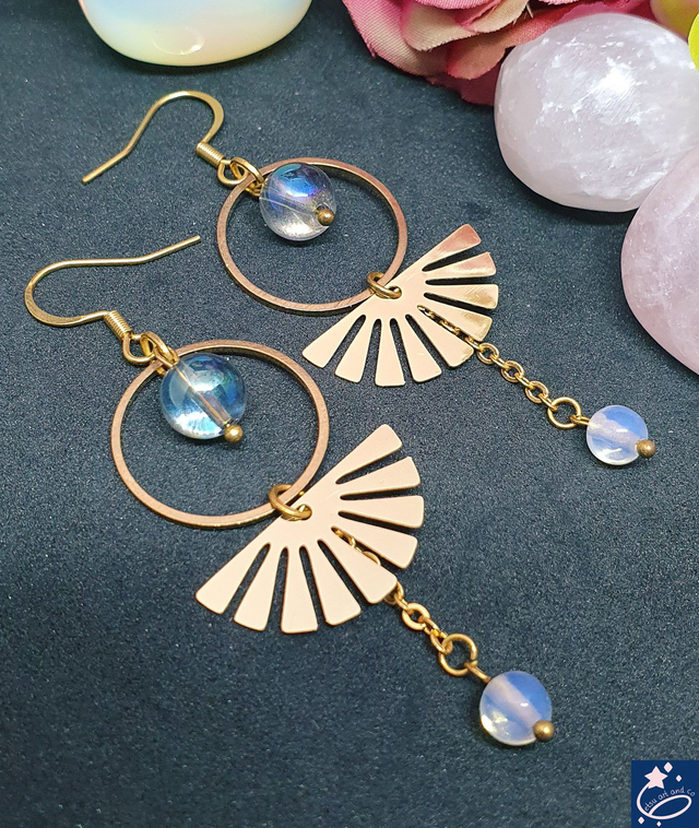 Boucles d&#039;oreilles rayons de soleil et perles aqua aura 