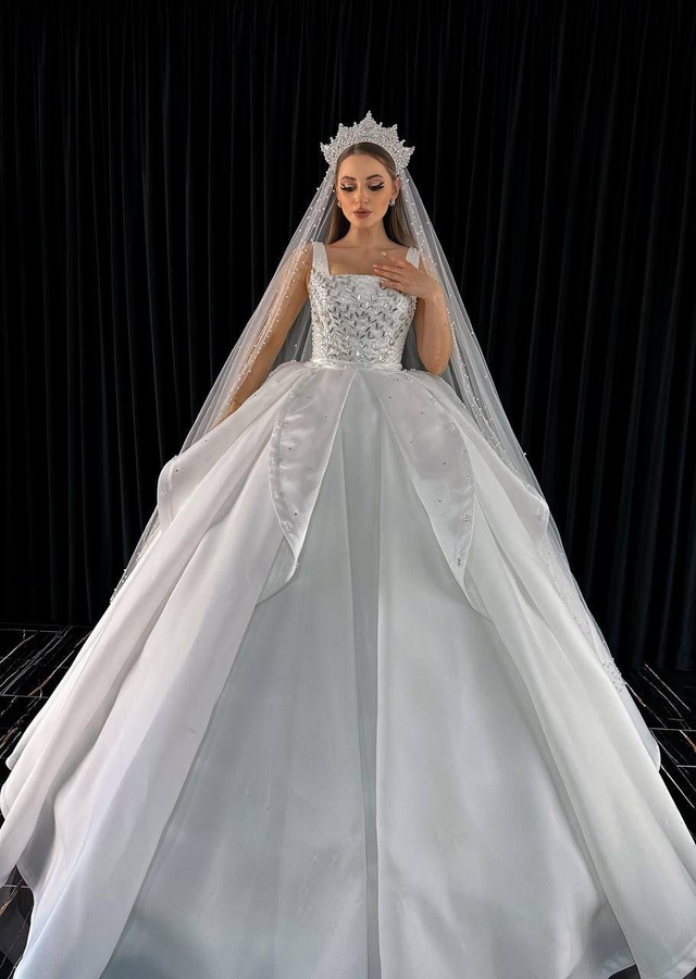Robe de Mariée Princesse Satin avec Paillettes / Réf : RMP53