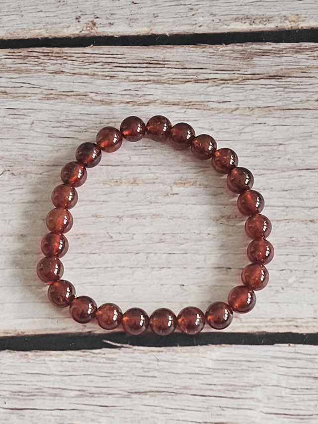 Bracelet en Grenat rouge – 6 mm