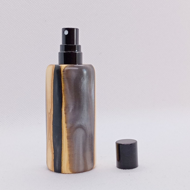 Atomiseur en Citronnier et résine