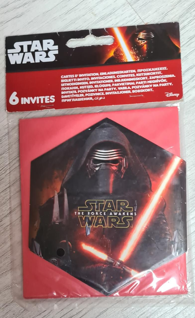 Starwars The Force Awakens Party invitations 6 pack