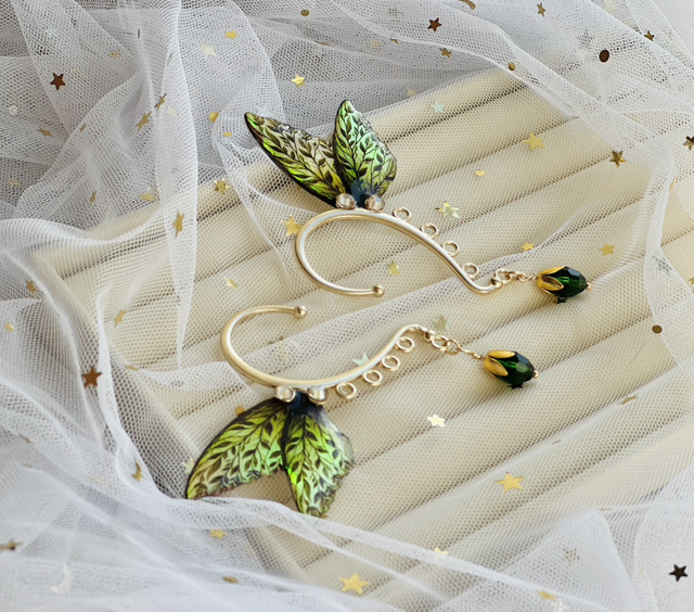 Feuilles vertes d’or - earcuff