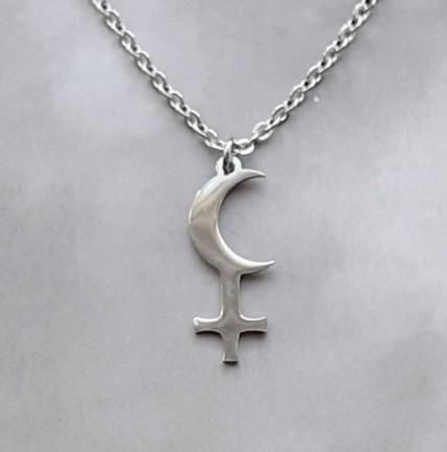 Lilith Steel Necklace 