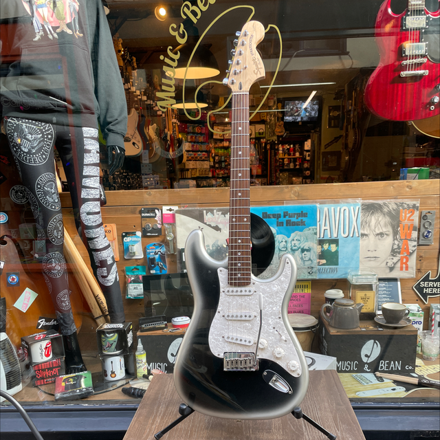 Squier Standard Stratocaster Reverse Silverburst - Pre Owned