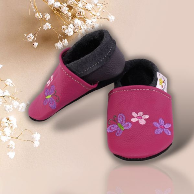 Crawling leather shoes 