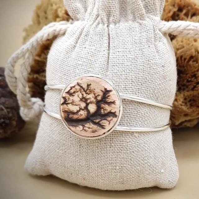 Manchette ajustable argenté en érable 