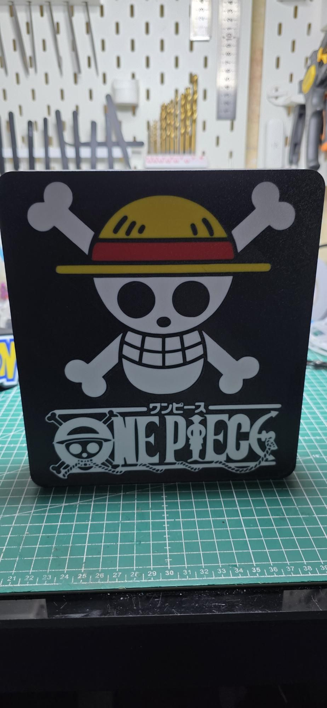 Lampe one pièce carrée 