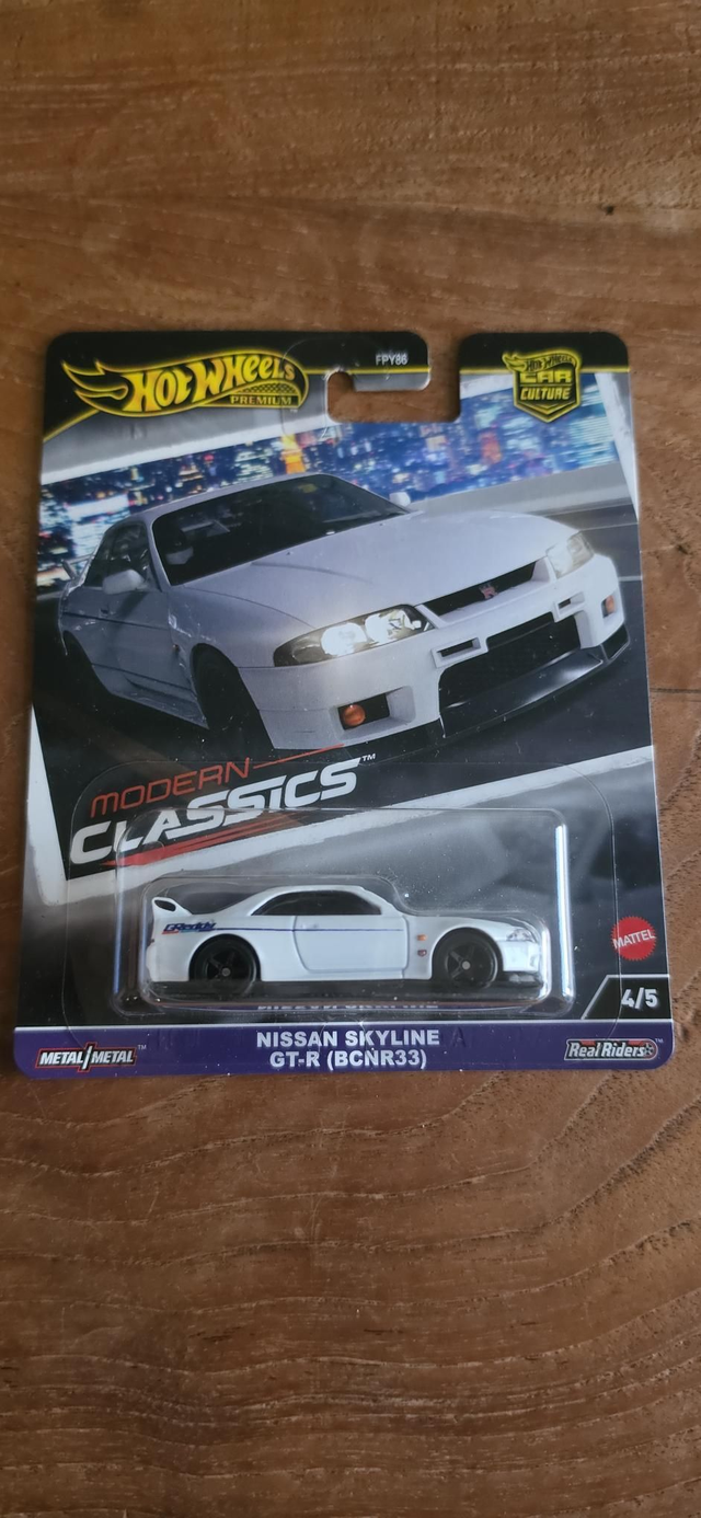 Nissan skyline gt-r (bcnr33)