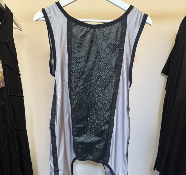 8383009 Grey/Black Dress OS