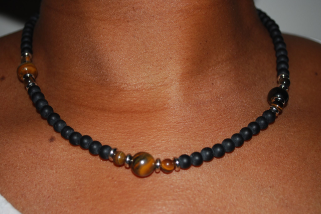 Collier œil de tigre et shungite