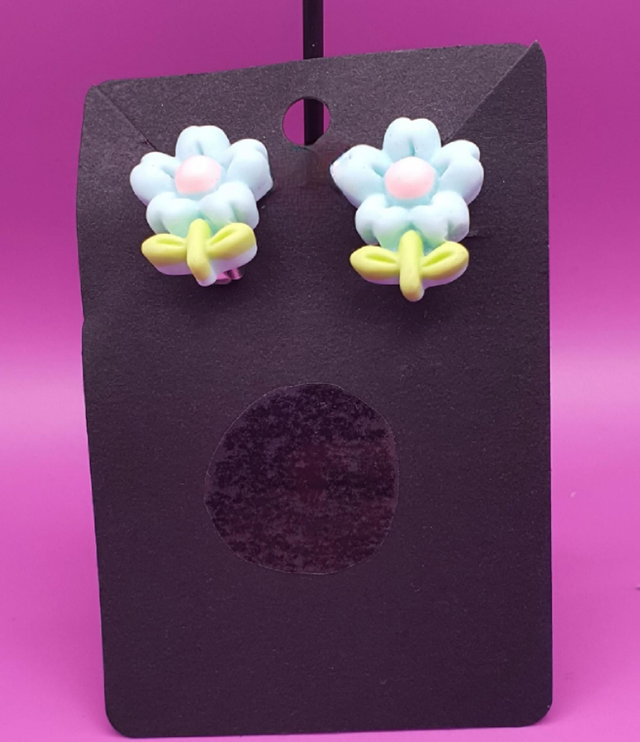Clip Ons Blue Flower