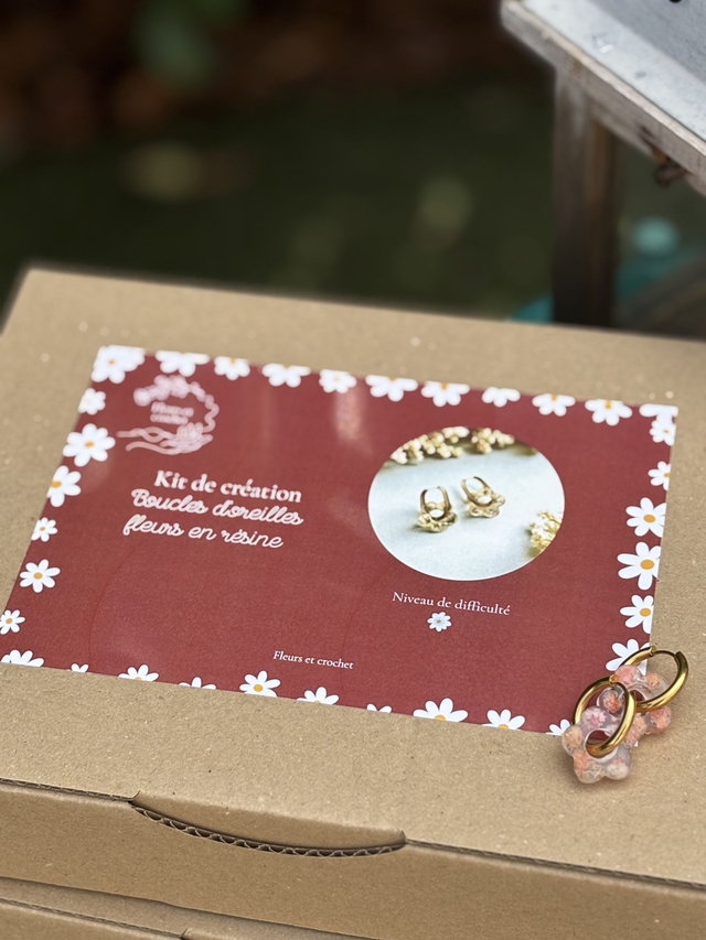  Kit DIY – Boucles d’Oreilles Fleurs en Résine &amp; Fleurs Séchées 