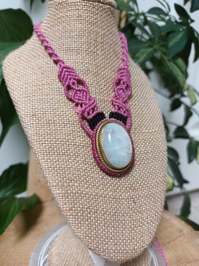 Collier en pierre de lune