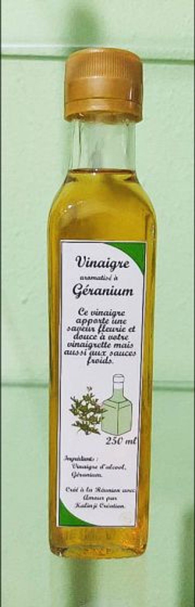 Vinaigre aromatisé au Géranium