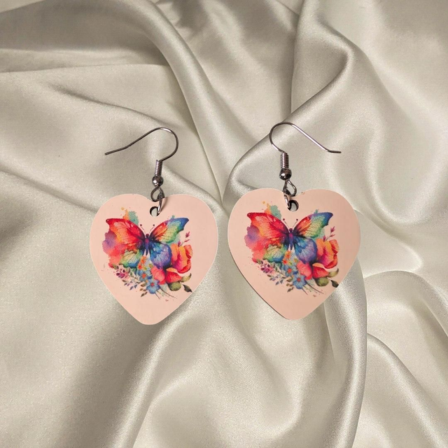 N° 57 Boucles d'oreilles coeur fantaisie hypoallergénique 