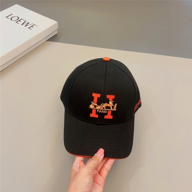 Casquettes H