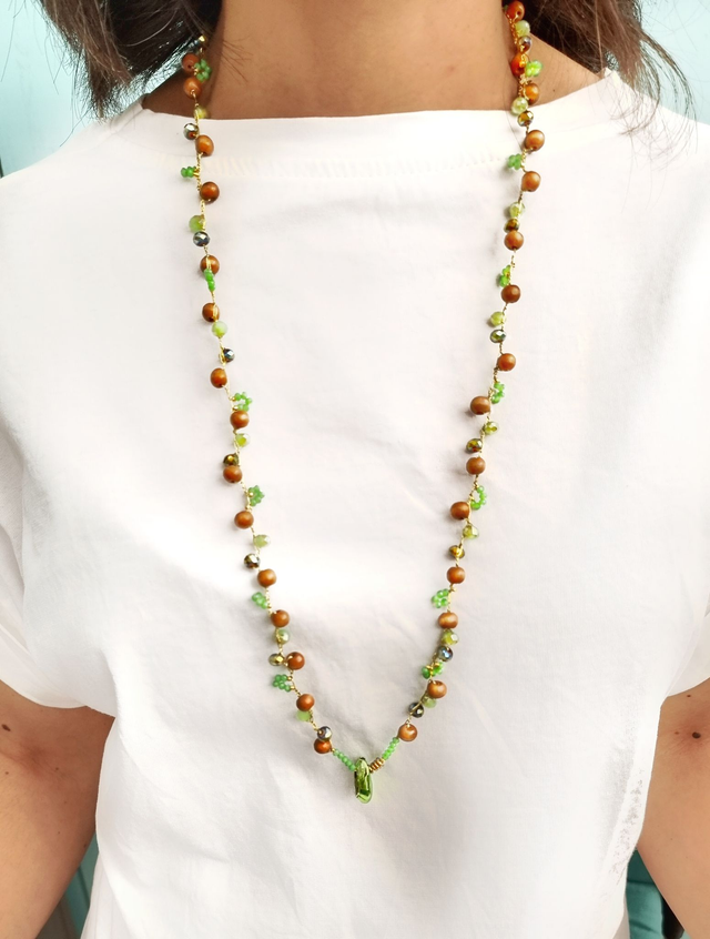 Collar handmade verde y madera