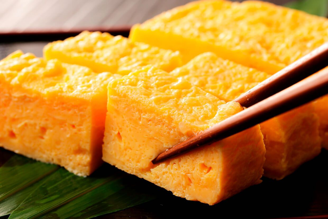 Japanese Rolled Omelette