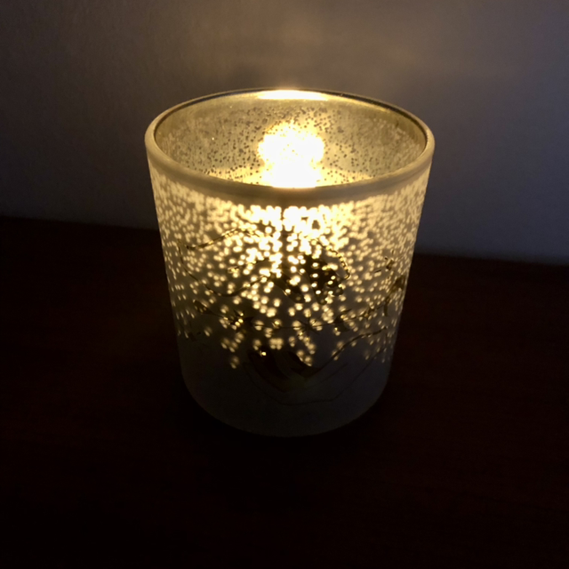 Photophore givré / métallique Mains spirituelles