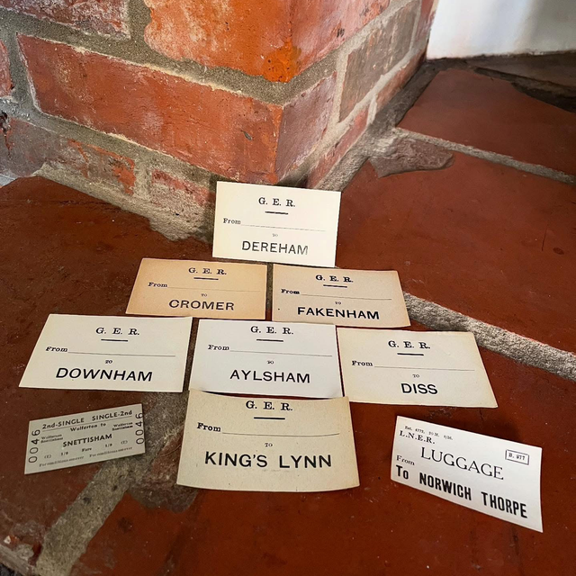 1950’s/ 60’s G.E.R &amp; L.N.E.R Norfolk Railway Luggage Labels &amp; Ticket