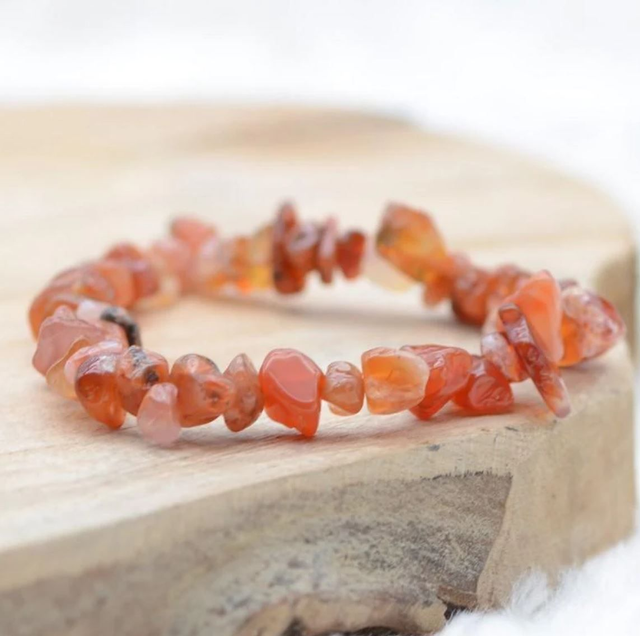 Bracelet en Cornaline Chips " Ancrage doux "