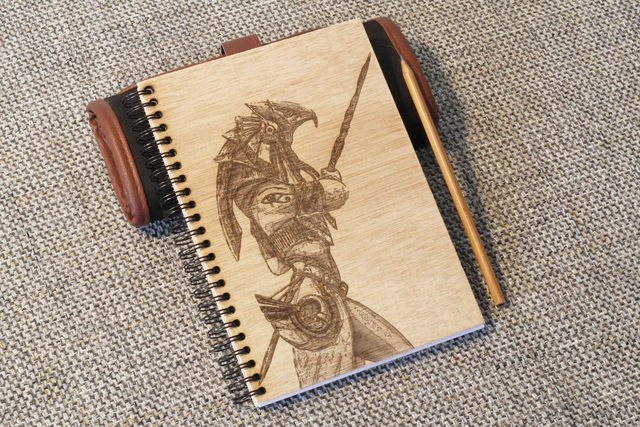 CARNET EN BOIS - HORUS #1