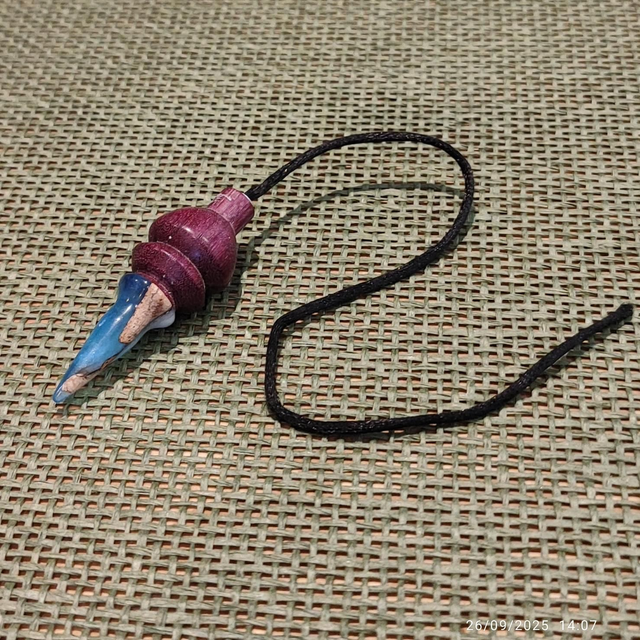 Pendule Bois &amp; Epoxy (Amarante)