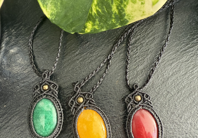 Traffic Light Makramee Amulett 