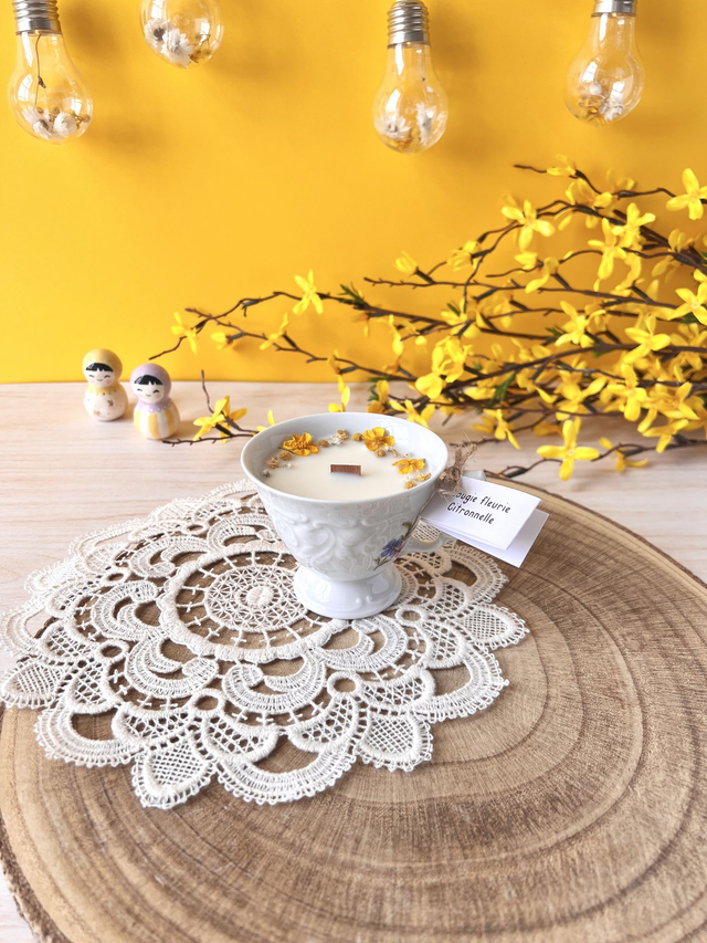 🌼 Bougie Citronnelle - tasse à thé &quot;sur pied&quot;