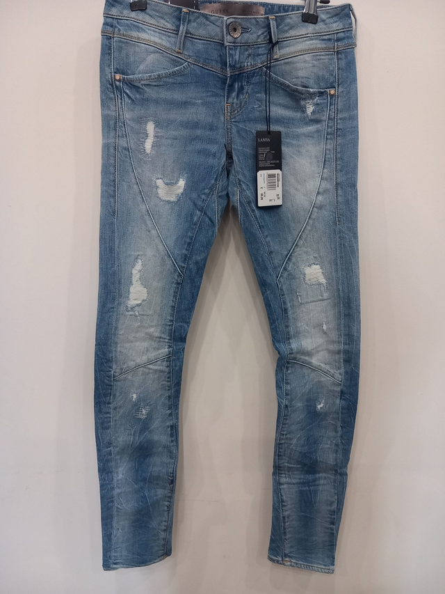 Jean Guess femme ref: W44A58D1H49 - BLVA Taille 25