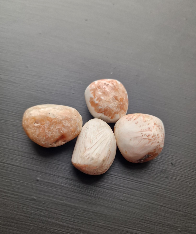 Peach Scolecite