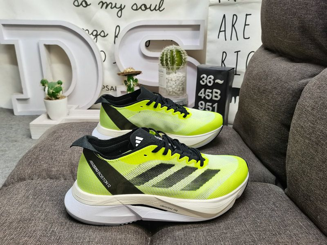951D Adidas ADIZERO BOSTON 12 M