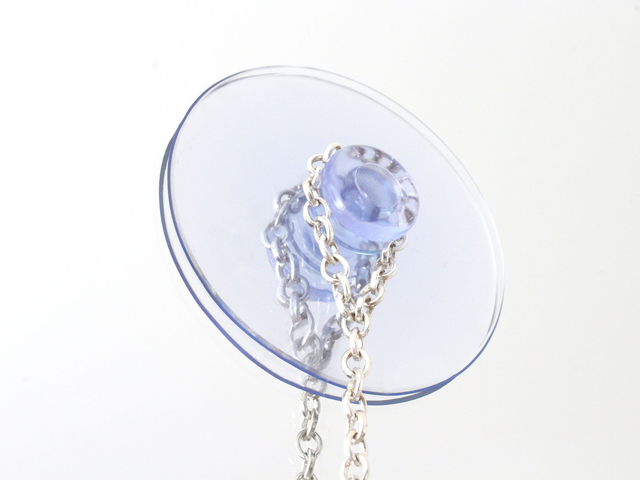  🪠 Ventouse pour la suspension de vitraux