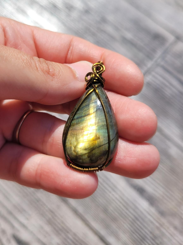 De L'ombre À La Lumière 