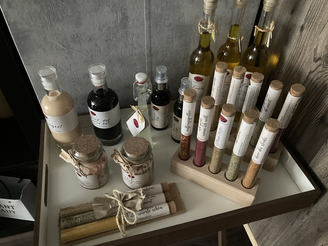 Gewürze / Liköre / Bonbons / Dips von Gourmet Berner