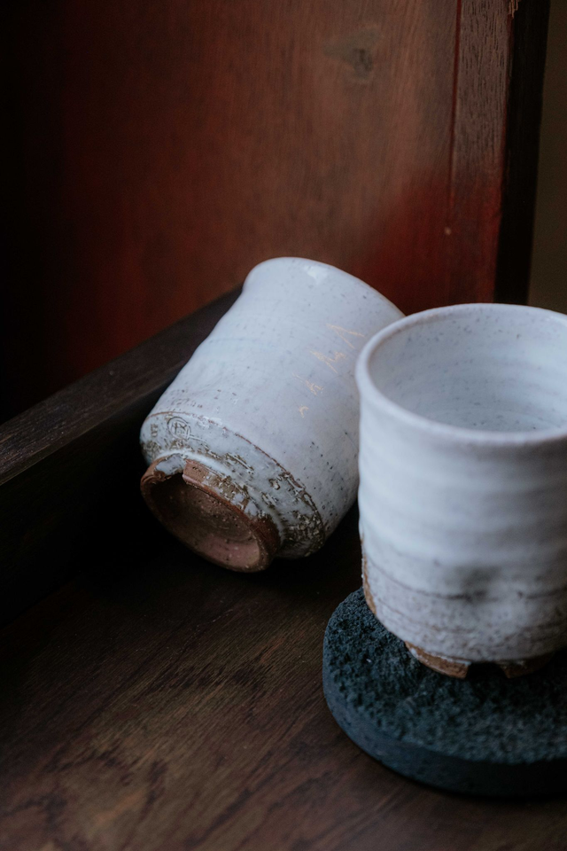 Ceramic cup