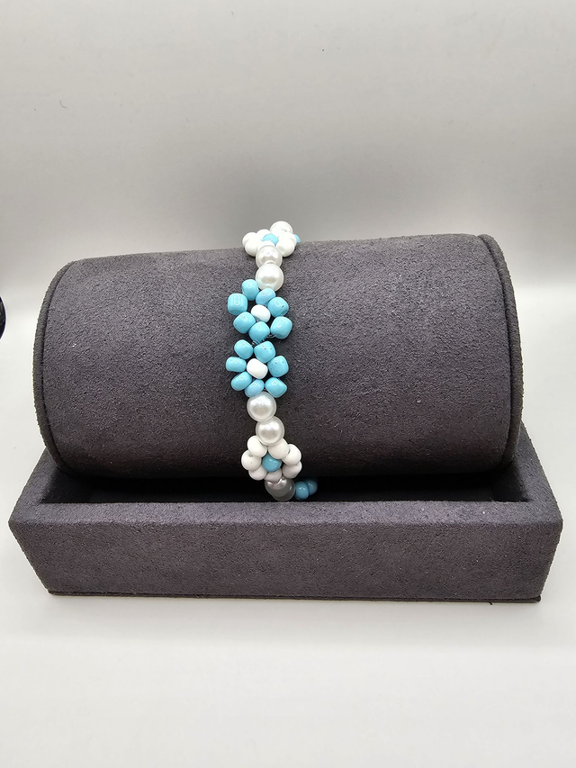 Beaded Flower Bracelet.
