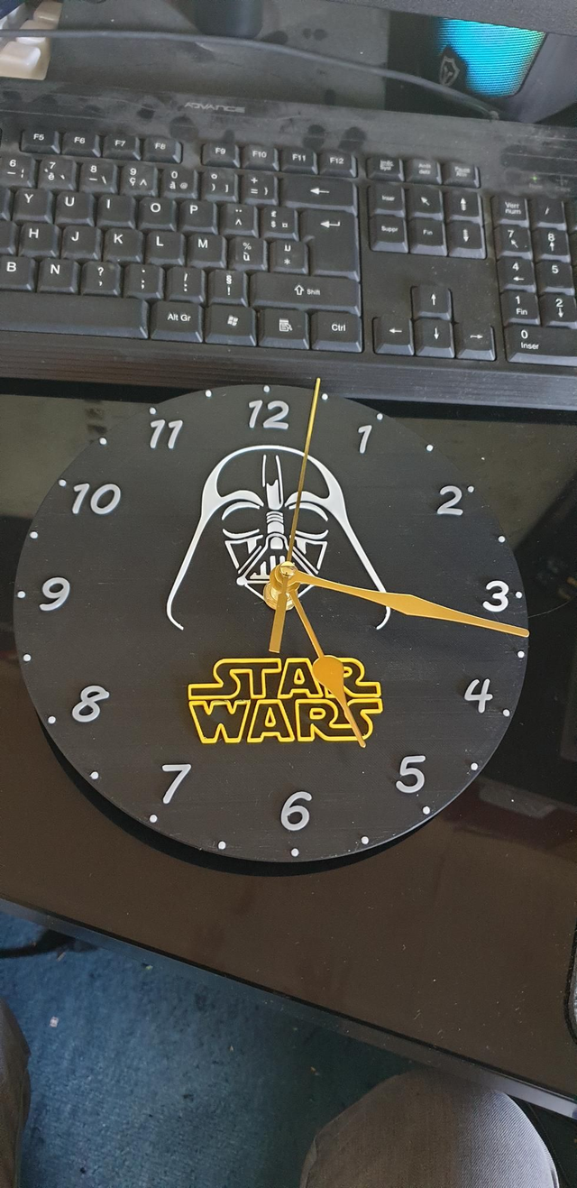 Horloge starwars aiguille or