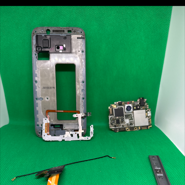 *1013- Original Smartphone Ersatzteile – Mainboard, Rahmen, SIM Leser &amp; Antennenmodul