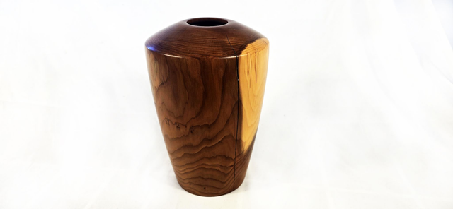 MA63 Medium Vase 1 Yew by Meyrick Ames, 16x24cm Wood