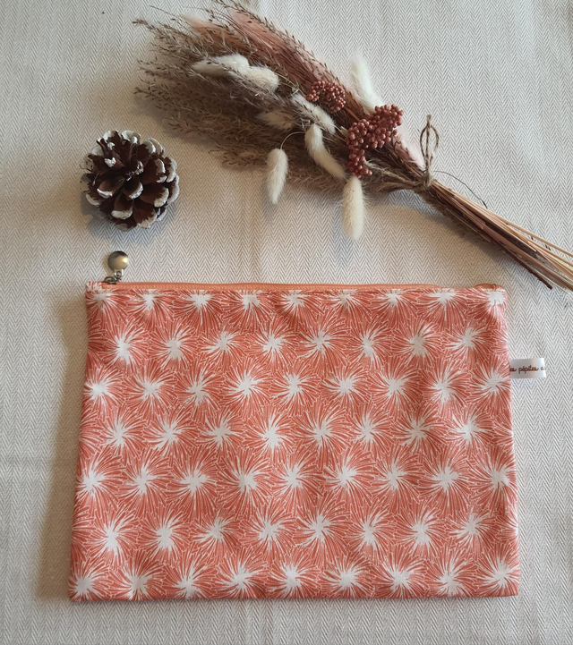 Pochette de plage orangée