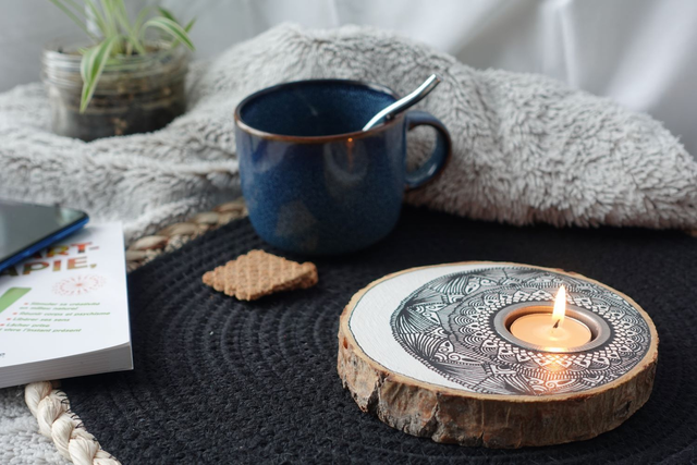 Bougeoir en bois illustré - Mandala lune