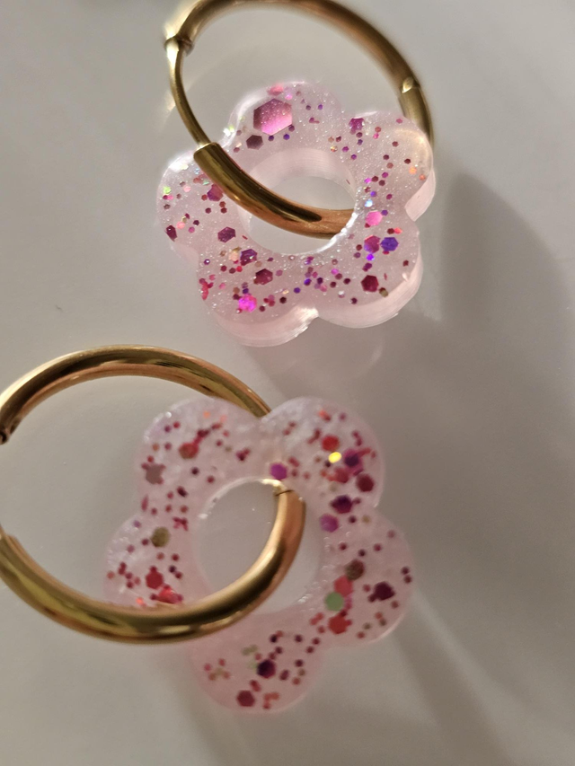 CREOLES EDEN CONFETTIS ET FOND ROSES