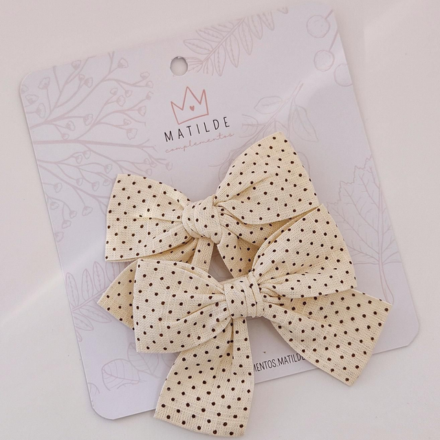 Pinza Lazo Par Beige Puntos Pequeños