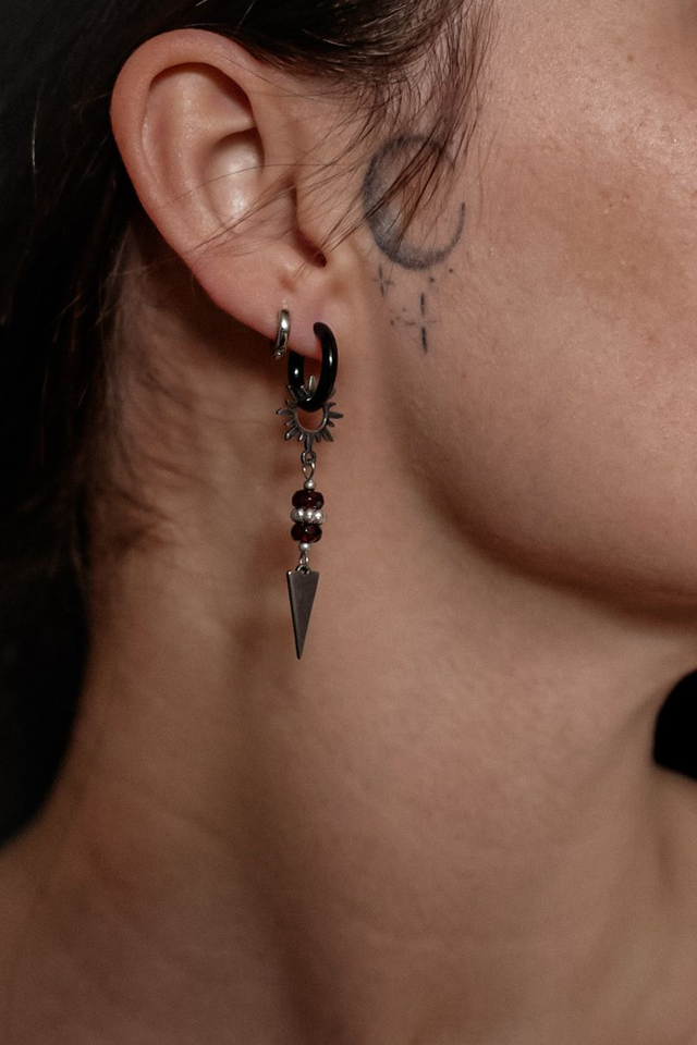 Larme de lune • Grenat facetté